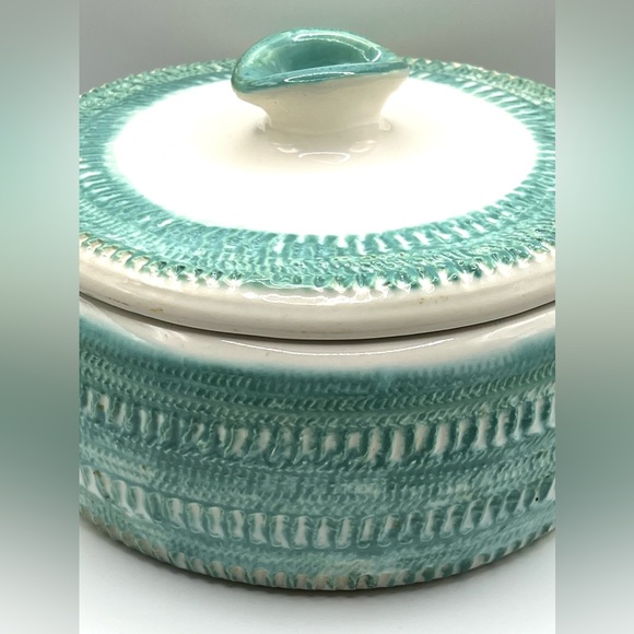Vintage 1961 Handmade Ceramic Pottery Bowl w/Lid Turquoise/White MCM Signed - Picture 2 of 16